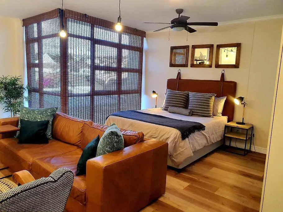Crimson Square Apartment Cape Town