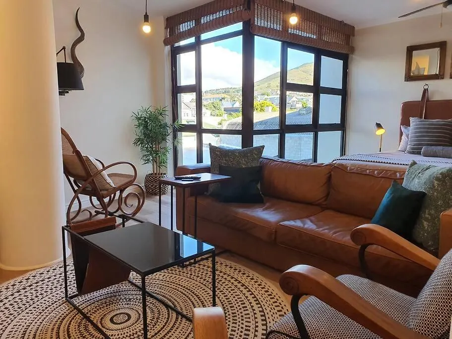 Crimson Square Apartment Cape Town South Africa
