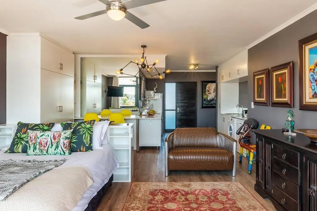 Crimson Square Apartment Cape Town South Africa