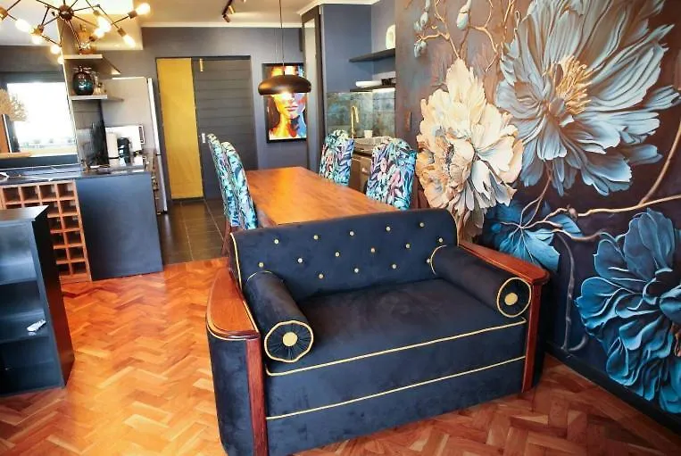 Crimson Square Apartment Cape Town South Africa